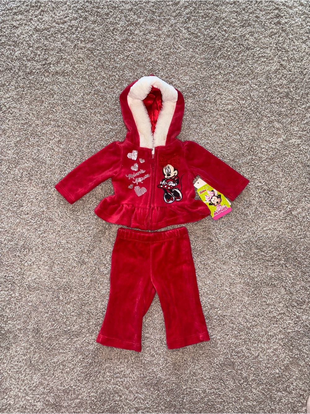 Disney Minnie Mouse Newborn 2 Piece Velour Outfit Set Hoodie Pants NWT